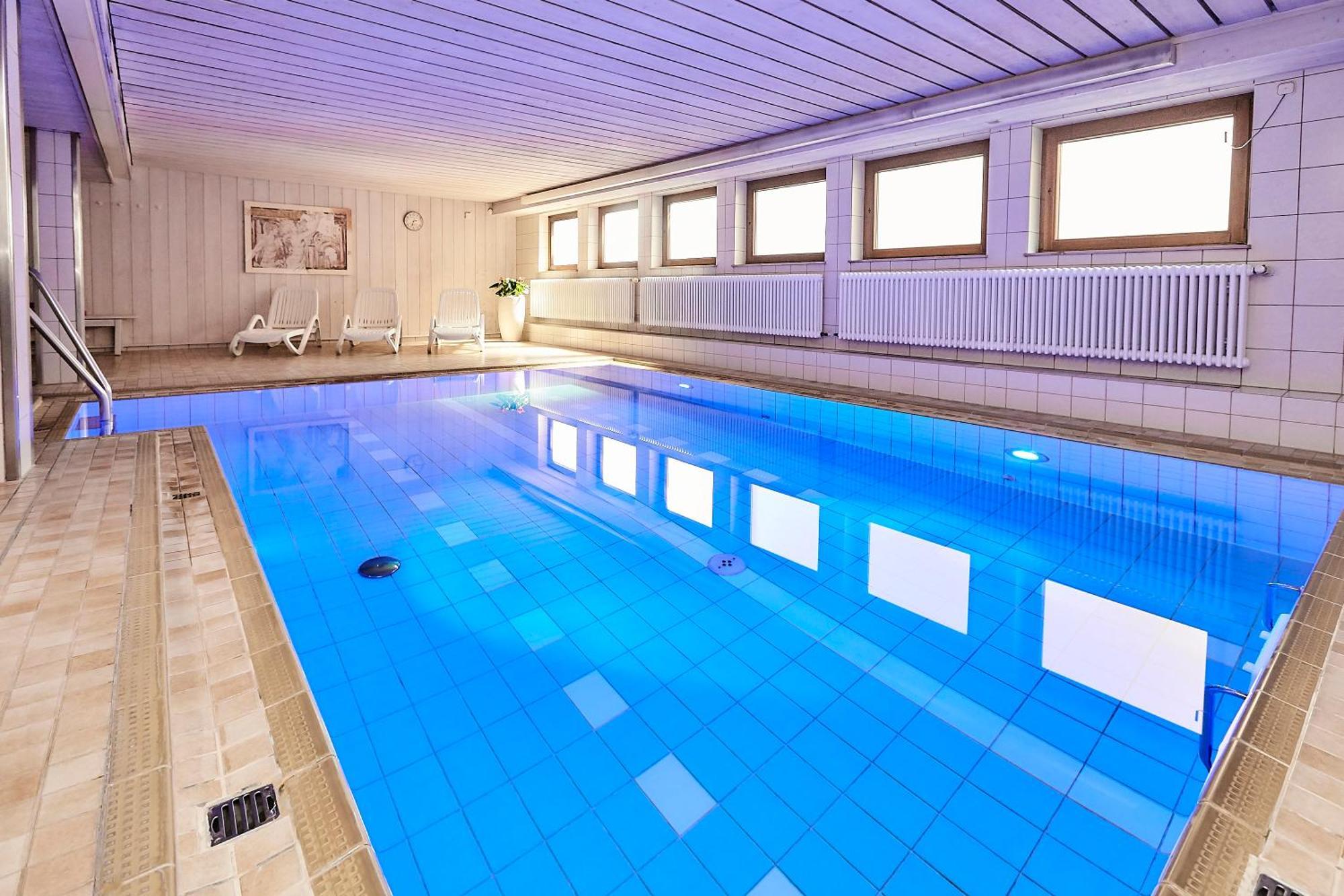 Hotel Roessle Trochtelfingen Bagian luar foto